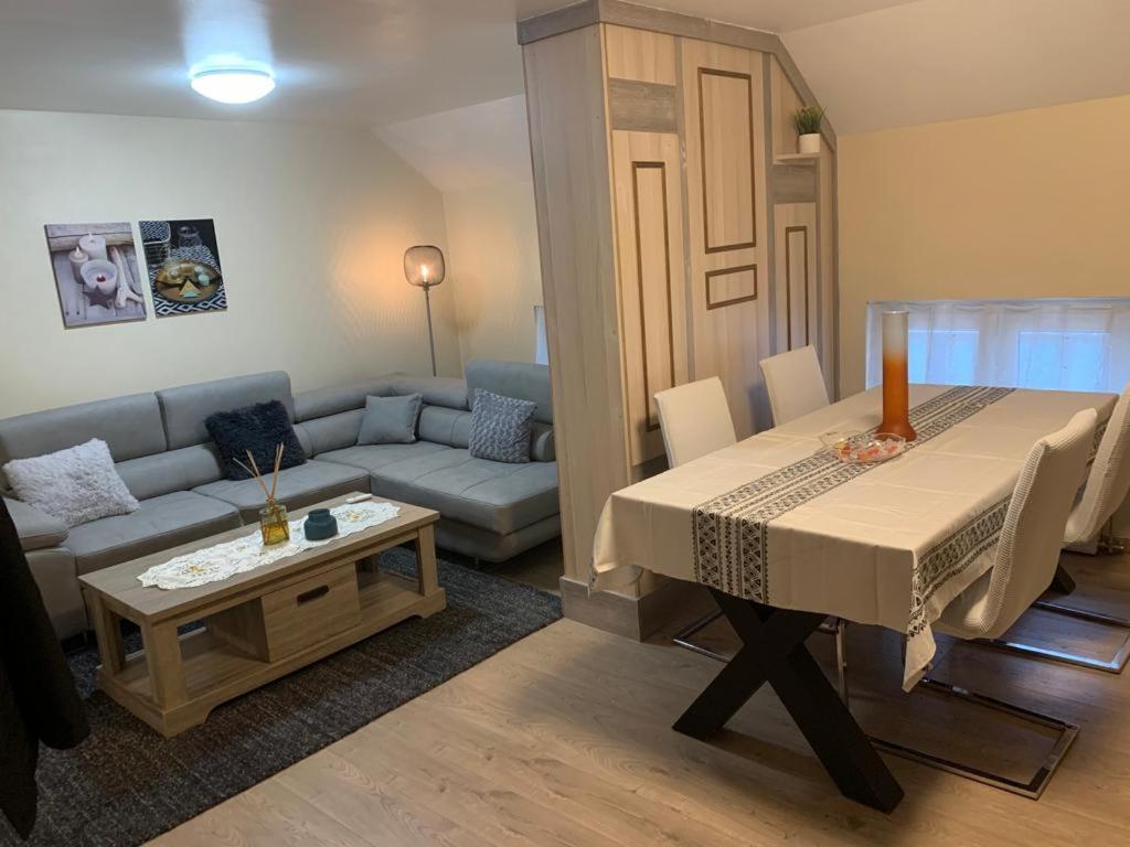 Comme A La Maison Bruxelles Extérieur photo
