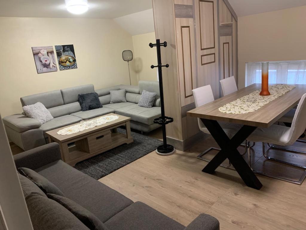 Comme A La Maison Bruxelles Extérieur photo
