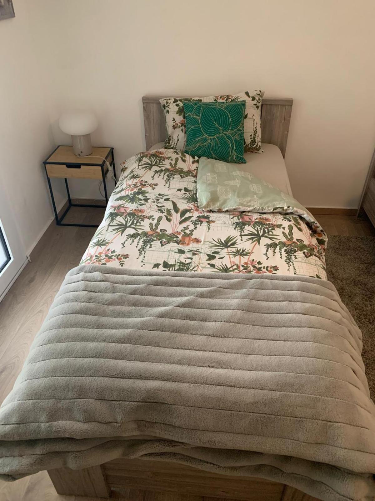 Comme A La Maison Bruxelles Extérieur photo